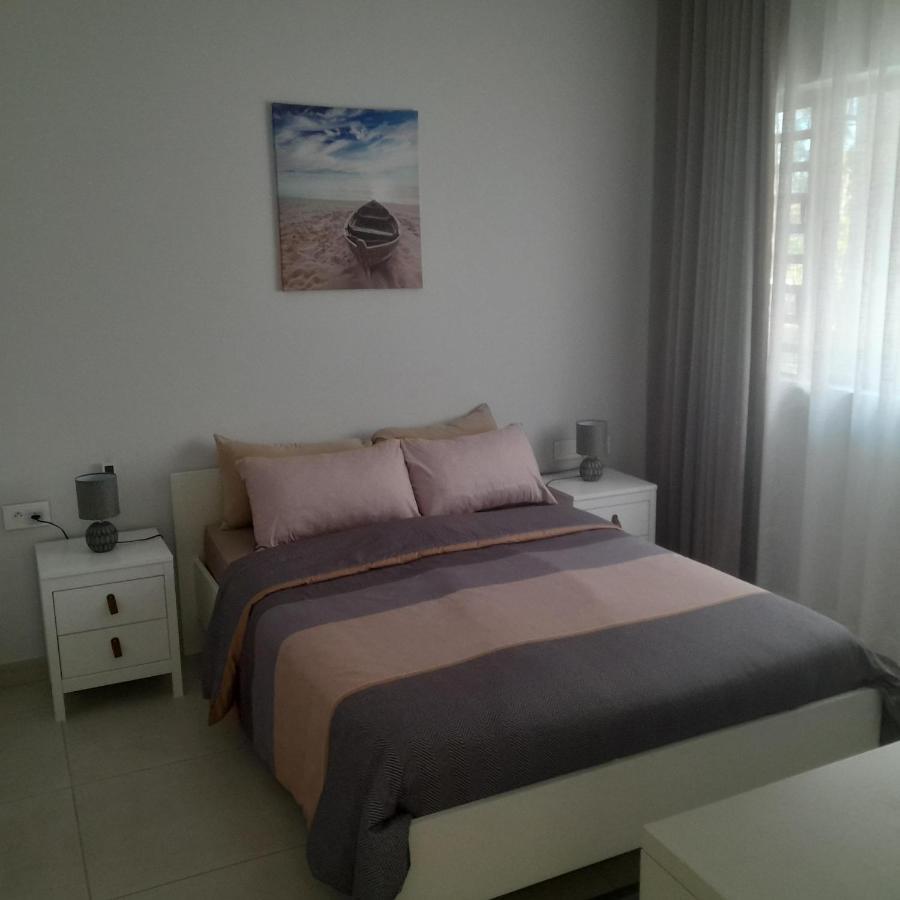 Joli Appartement Neuf, Route Cotiere 格兰贝伊 外观 照片